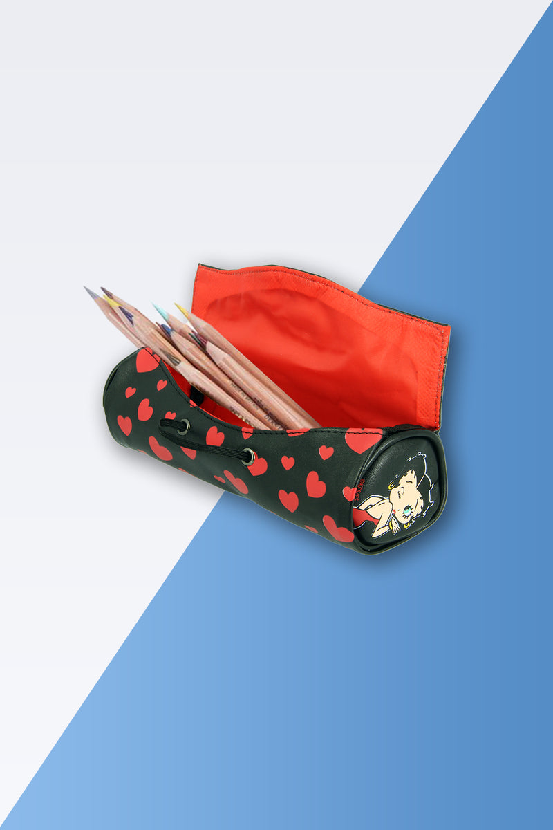 Betty Boop Red Heart Pencil Case A lovely black colour pencil case with hearts design in front and Betty’s in a winking pose on both the sides. This is made with PU material wit hearts design with soft red fabric inner lining inside the pencil case. Exclusively Available at Reliance Gifts www.reliancegifts.co.uk