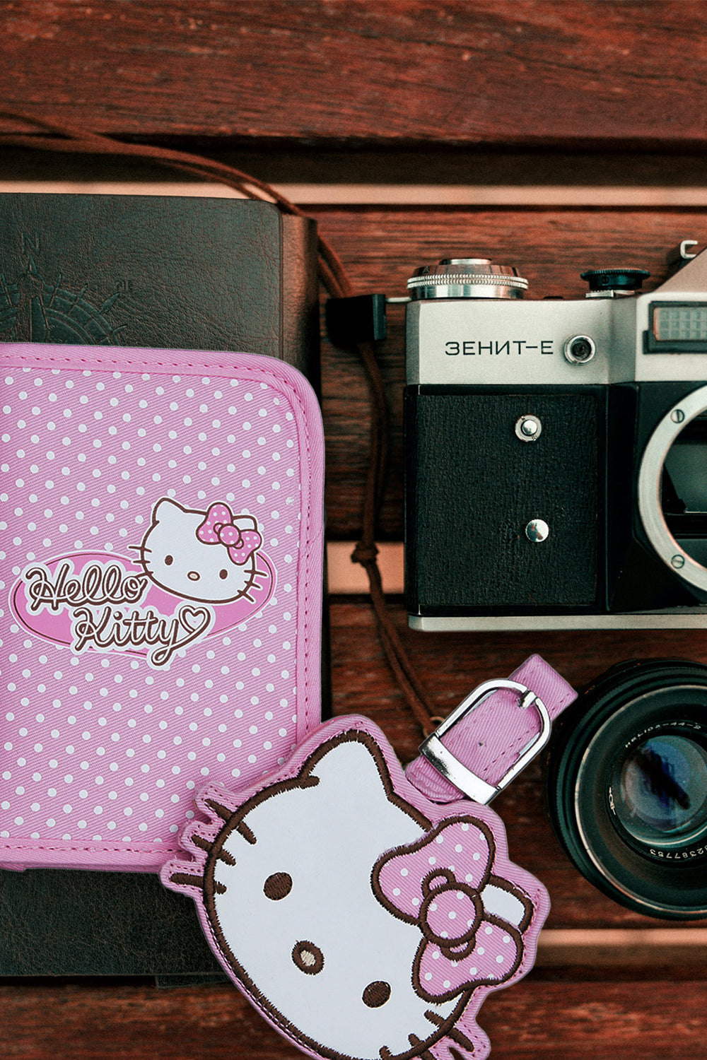 Hello Kitty Pink Passport Holder and Luggage Tag Set With Gift Box