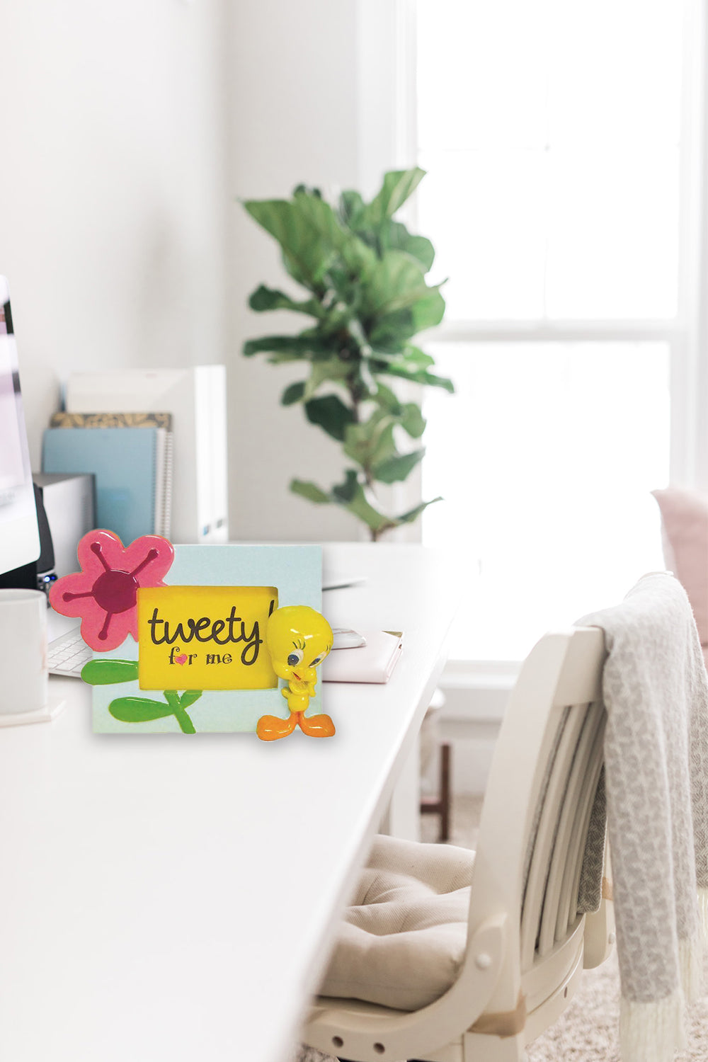 Tweety Bird Flower Photo Frame